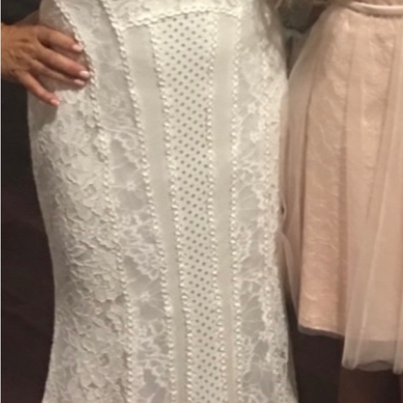 Wedding dress -lace - Picture 12 of 13